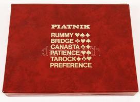 Exkluzív csomagolású Piatnik kártyacsomag, műbőr borítású dobozban, német nyelvű leírással,egy pakli...