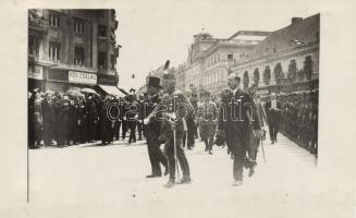 Nagykanizsa, A 20. honvéd gyalogezred emlékművének leleplezése, Krátky István, Kék Csillag Divatház, kávéház, Fischer és Perlsz és Beck boltja, szálloda photo (gluemark)