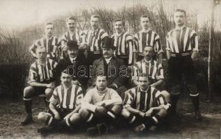 1910 Hungarian football group photo