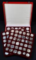 Terjedelmes magyar, főleg ezüst emlékpénz gyűjtemény: 108 db emlékérme és érem piros műbőr kazettába...