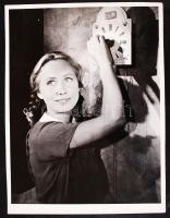 1946 Szürke fény című dán film egyik jelentében Tove Maes főszereplő, 26x20 cm