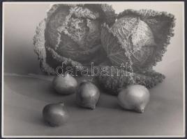 cca 1930-1940 Csík Ferenc (1894-1984): Káposztás, hagymás csendélet, pecséttel jelzett vintage fotóművészeti alkotás, 17x23 cm