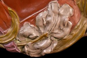 Ernst Wahliss Wien, szecessziós fali dísztál, festett fajansz, jelzett, hibátlan, d:37 cm / Ernst Wa...