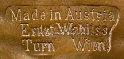 Ernst Wahliss Wien, szecessziós fali dísztál, festett fajansz, jelzett, hibátlan, d:37 cm / Ernst Wa...