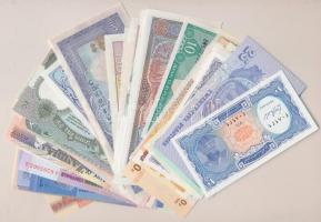 ~50db vegyes bankjegy klf országokból T:I
~50pcs of mixed banknotes from diff countries C:UNC