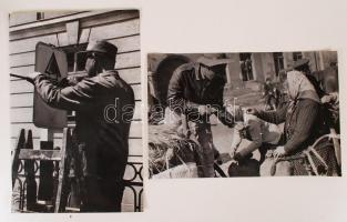 cca 1960 Életképek, 9 db fotó, pecséttel jelzett, 23x30 és 24x40 cm közötti méretekben