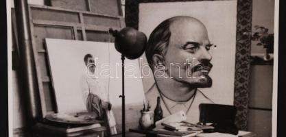 cca 1950 Lenin, Sztálin, műtermi fotó, 13x14 cm