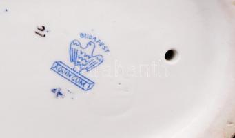 Aquincumi fésülködő akt, kézzel festett, jelzett, hibátlan, m:21 cm