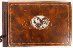 cca 1900-1940 Dekoratív, nagyméretű, egészbőr fotóalbum, jó állapotban, benne kb 320 db fotóval, mel...