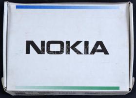 Kb 2500 db okmánybélyeg ívekben, ívdarabokban, papírdobozban