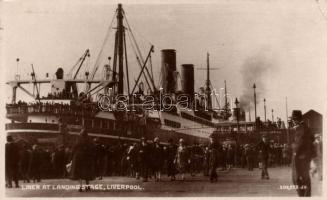 Liverpool, Liner at landing stage (EK)