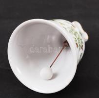 Hollóházi porcelán csengő, virágokkal díszített, szolidan aranyozott, jelzett, m: 10,5 cm