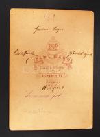 1878 Selmecbánya, Bányászok, kabinetfotó, hátoldalon feliratozva, 11x16 cm /
1878 Banská Štiavnica, ...