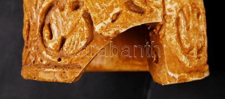 Lehel kürtje múzeumi másolat, festet gipsz, h:36 cm