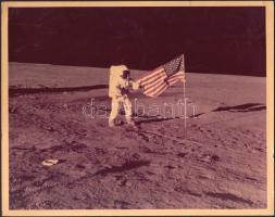 1969 Korabeli fotó az Apollo-11-ről, a Holdraszállásról (Neil Armstrong), eredeti