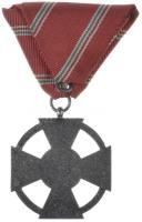 1946. "Magyar Köztársasági Érdemérem ezüst fokozata" ezüstözött bronz kitüntetés a polgári...