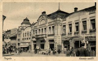 Ungvár, Korona szálló, Borbély és fodrász, Major István vas kereskedő üzlete / Barber, hairdresser, shop (fa)