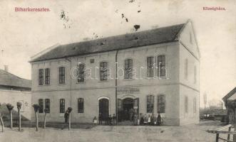 Biharkeresztes, Községháza, fogyasztási szövetkezet