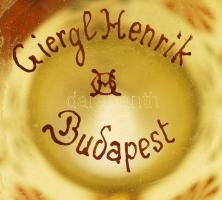 Giergl Henrik Budapest, dugós kis kiöntő, zománc festéssel, kopott, réz lábakon, jelzett, m:17 cm