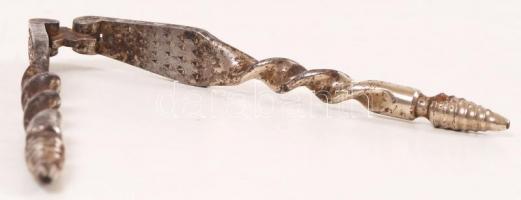 Régi fém dió- és mandulatörő