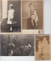 cca 1900-1950 19 db régi és modern gyermekfotó, 6x10 és 14x9 cm közötti méretekben