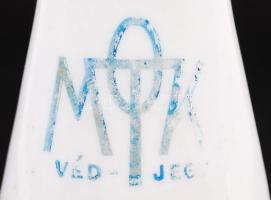 cca 1930 OMTK porcelán tejesüveg, m: 12,5 cm