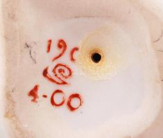 Régi orosz zenélő-táncoló pár. Kézzel festett, kis mázhibával, jelzett, m: 16 cm, h: 14 cm