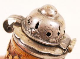 Gazdagon faragott fém betétes tajtékpipa, jó állapotban, m:9 cm, h:9 cm /Antique meerschaum with cop...