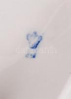 Jelzett német figurális porcelán, kézzel festett, apró hibával, m:23 cm