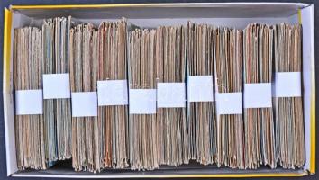 kb. 1000 db vegyes, modern, európai városképes lap / cca 1000 European modern topographic postcards