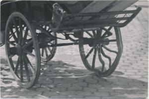 cca 1930-1940 Reich Péter Cornel: Döccenő, pecséttel jelzett vintage fotó, 9x14 cm