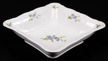 Zsolnay virág mintás készlet, egy tányéron apró lepattanás, jelzett, 24 db