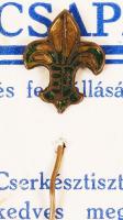 cca 1930 Cserkész meghívó csapatzászló szentelésre és jelvény / Scout invitation and badge
