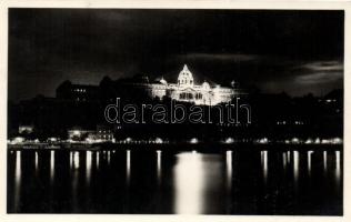 29 db vegyes, főleg modern, magyar fekete-fehér városképes lap (több Budapest) / 29 mixed, mostly mo...