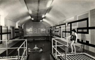 12 db MODERN fekete-fehér magyar városképes lap (strand, fürdő) egy fotóval / 12 modern black and wh...