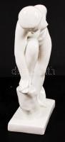 Pándi Kiss tervezte porcelán akt, fehér mázas, jelzés nélkül, hibátlan, m:21 cm