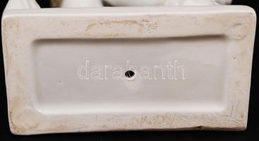 Pándi Kiss tervezte porcelán akt, fehér mázas, jelzés nélkül, hibátlan, m:21 cm