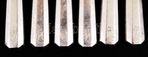 1881 Komplett ezüst süteményes villa és kés készlet, solingeni acél pengével 6 db-os, monogramos. / ...