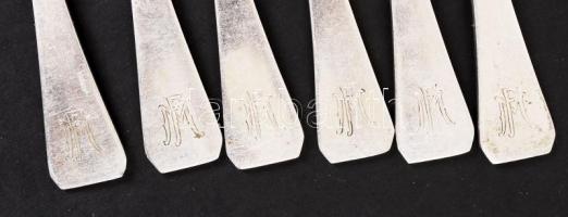 1881 Komplett ezüst süteményes villa és kés készlet, solingeni acél pengével 6 db-os, monogramos. / ...