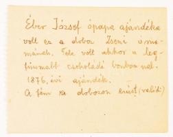 Textillel borított emlékdoboz csiszolt üveg fedéllel, kulccsal, 19x29x8 cm