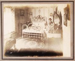 1916 Egy Amerikába szakadt magyar család életkörülményeit ábrázoló fotók. A Pennsylvania állambeli B...