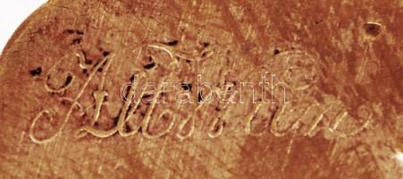 Rudolf Neuberger (1861-1916): Női portré. Bécsi bronz falikép, jelzett, 5,5×5 cm /1900 Vienna bronze...