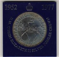 Nagy-Britannia 1977. 25P "Ezüst jubileum" eredeti dísztokban T:2
