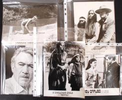 cca 1960-1970 8 db mozifotó (közte: A nagy Caruso, Akció az elnök ellen, stb.) 24x18 cm és 4 db MTI ...