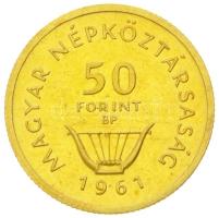 1961. 50Ft Au "Bartók Béla" (3.838/0.986) T:P
Hungary 1961. 50 Forint Au "Bála Bartók...