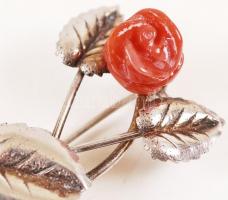 Ezüst (Ag.)virágos kitüző, korall, jelzett, bruttó: 3,6 g