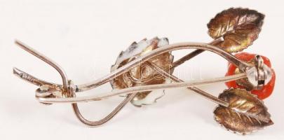 Ezüst (Ag.)virágos kitüző, korall, jelzett, bruttó: 3,6 g