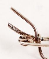 Ezüst (Ag.)virágos kitüző, korall, jelzett, bruttó: 3,6 g