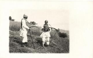 Sarajevo, turkish men, mowing, photo