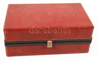 Mini barkácskészlet kis satuval műbőr borítású dobozban